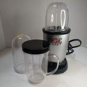 Magic Bullet Model MB1001 Blender Motor Base 2 Cups & Blade Silver Black Tested
